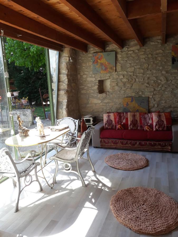 Un Jardin Sur La Colline Apartman Claveyson Kültér fotó