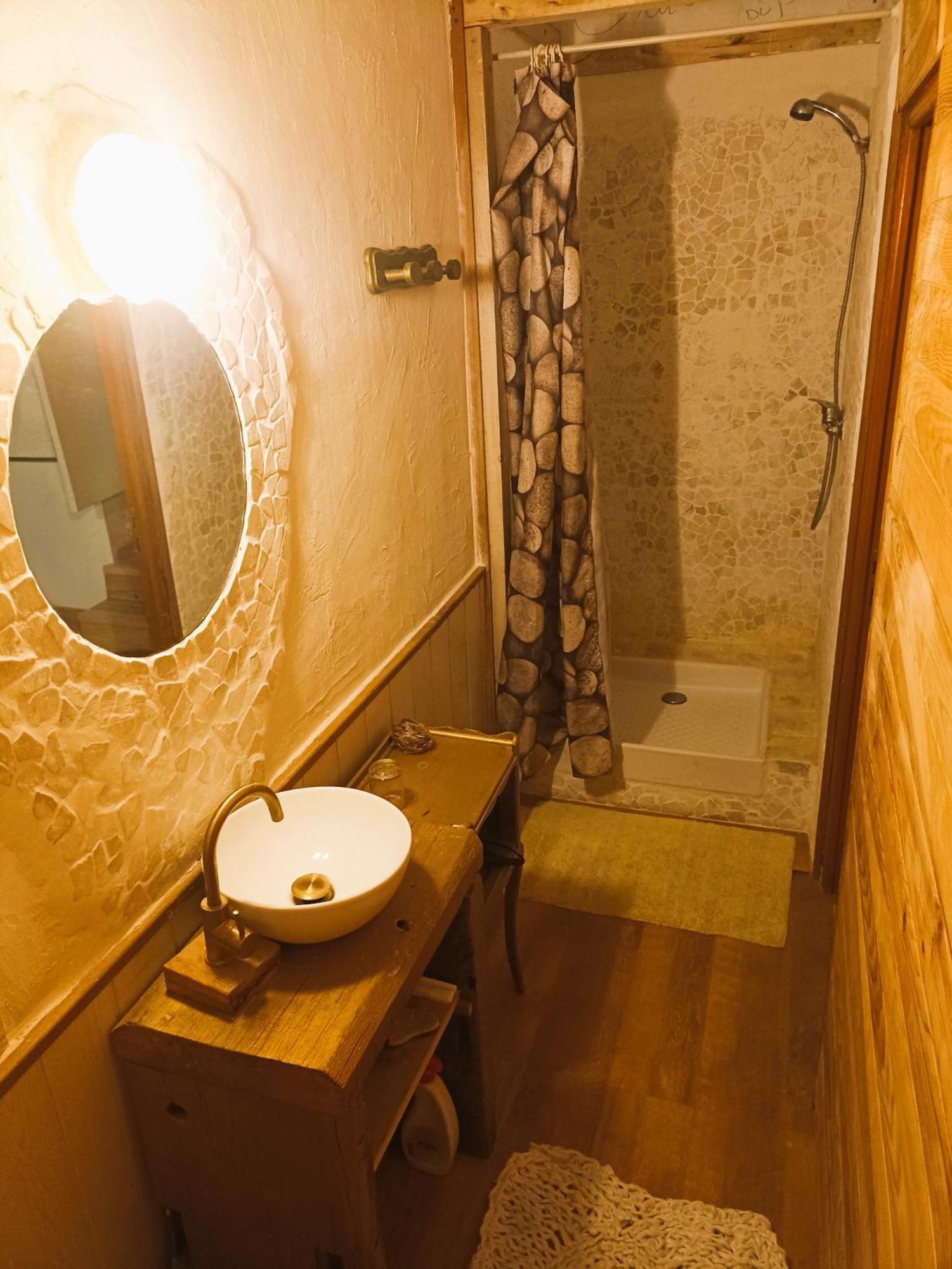 Un Jardin Sur La Colline Apartman Claveyson Szoba fotó
